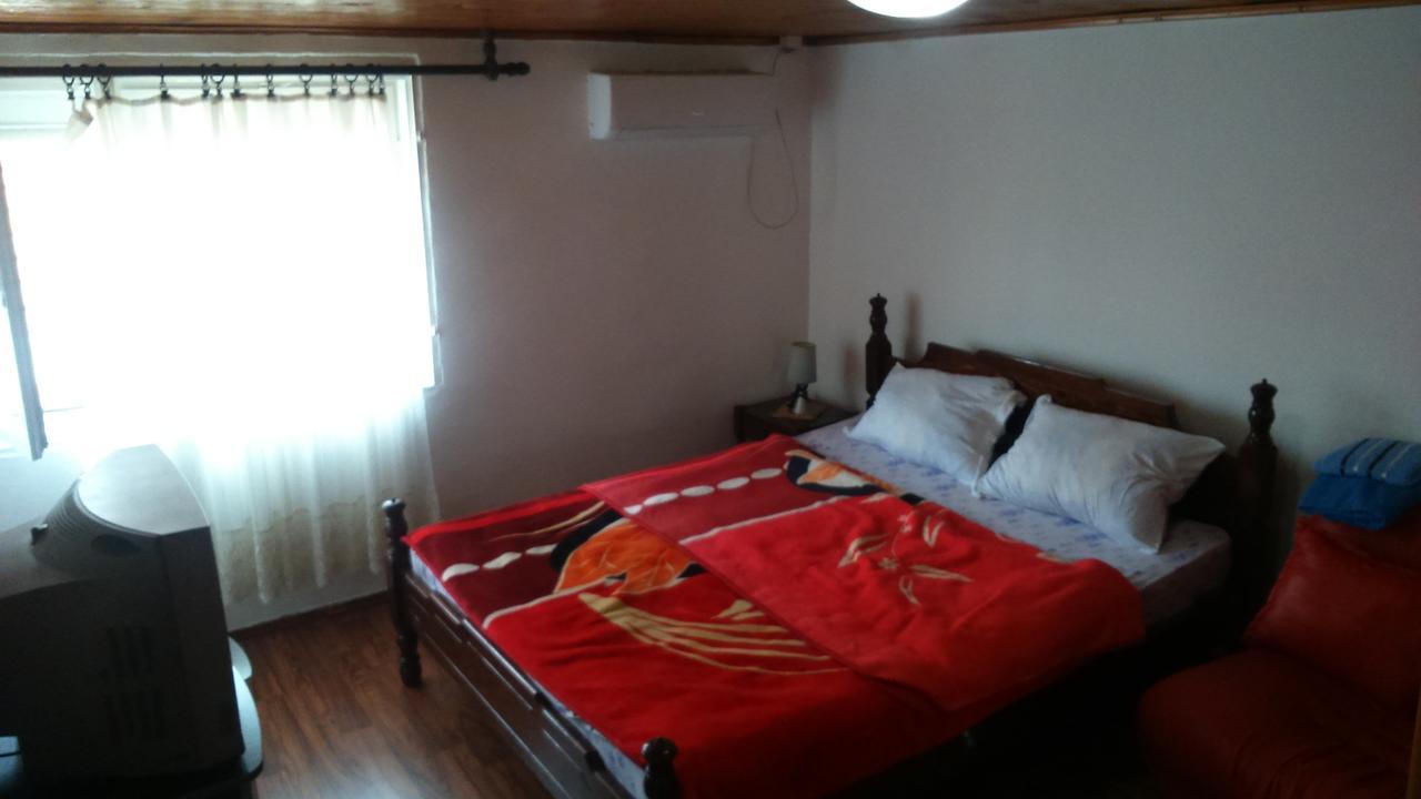 Apartmani Emil Podgorica Zewnętrze zdjęcie